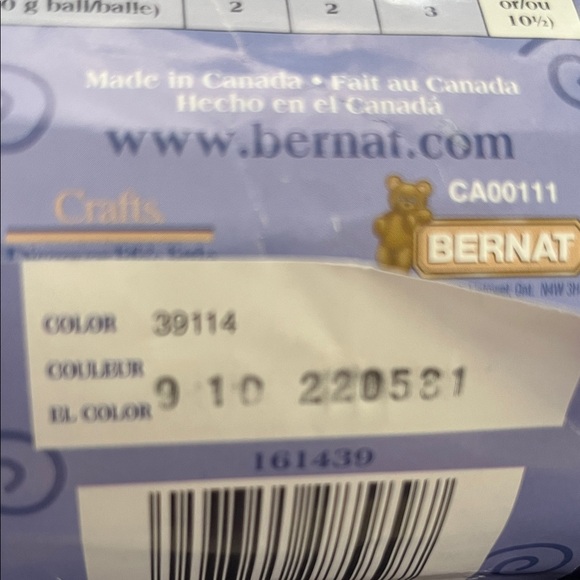 Bernat Softee Chunky Gauge Bundle of 2 Skeins in Faded Denim, Color 39114 - Picture 4 of 6